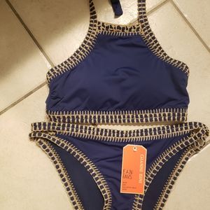 Super cute 2 piece swimsuit 👙